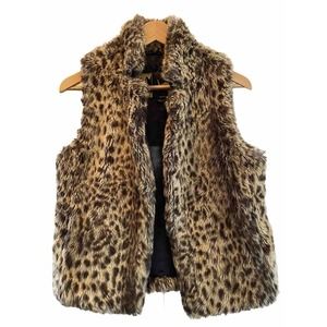 SKEA Women’s Animal Fur‎ Vest Satin Lined With Pockets Paris/Vail Colorado Small
